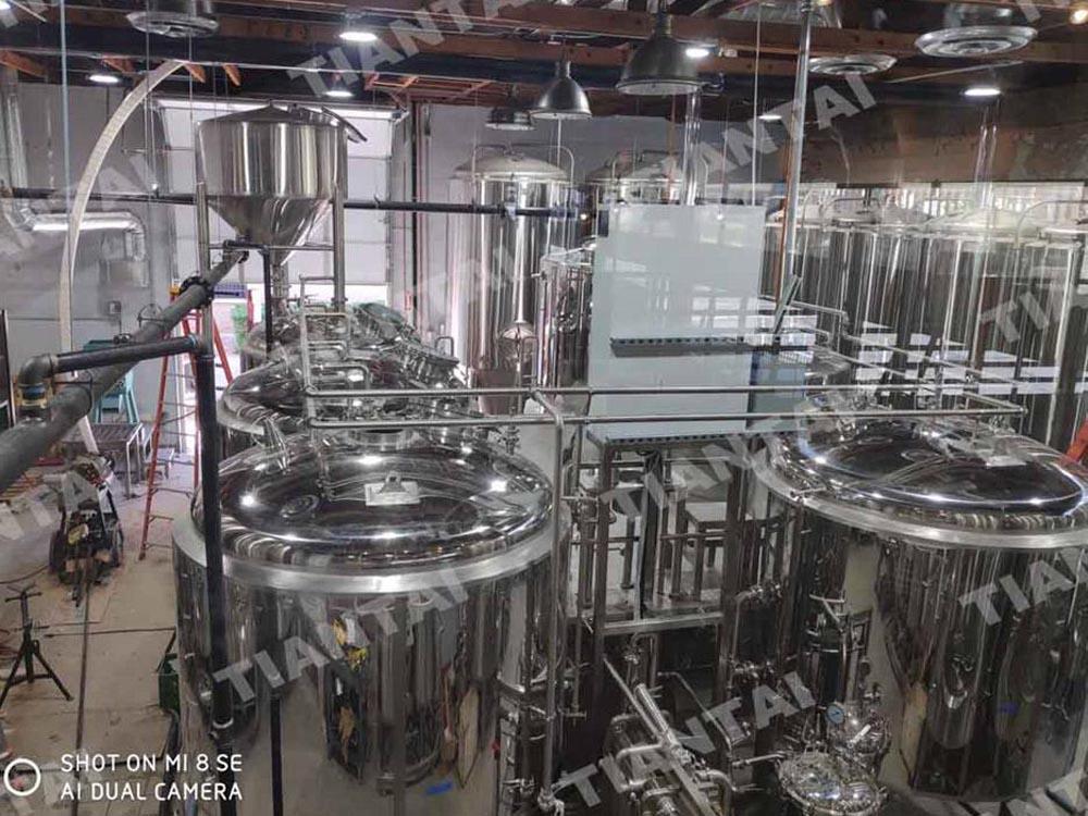 <b>20bbl four vessel brewery equipment is under installation in America</b>